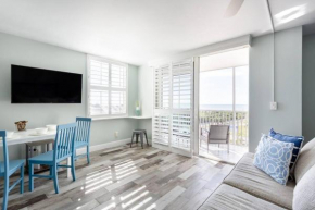 Walk to the Beach - Sunset Studio 5706